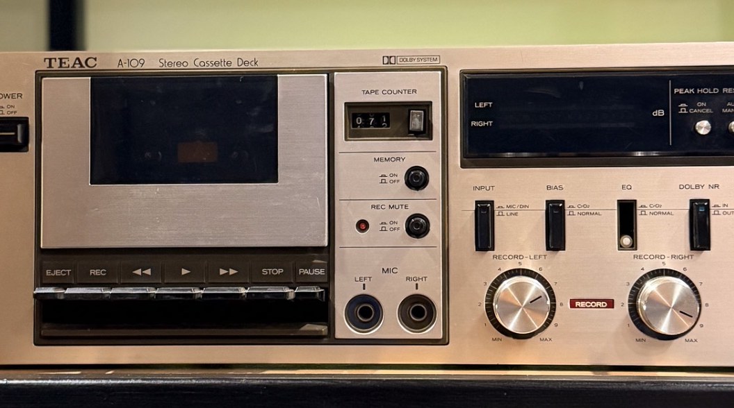 TEAC A-109