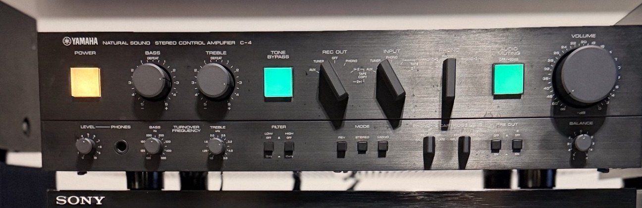 YAMAHA C-4
